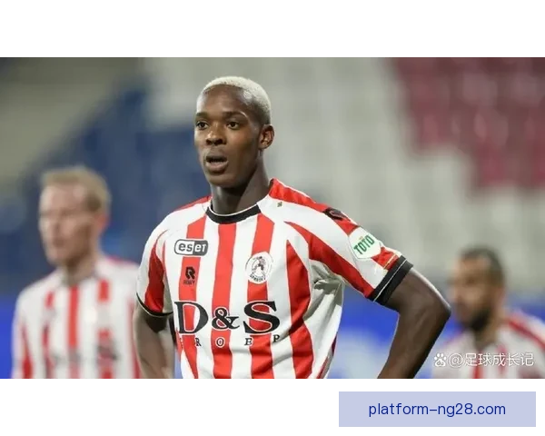 2025夏窗里尔锁定意甲潜力新星年轻前锋加盟引发法甲锋线格局新期待